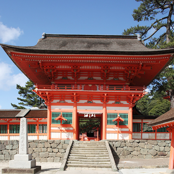 出雲日御碕神社の門の写真